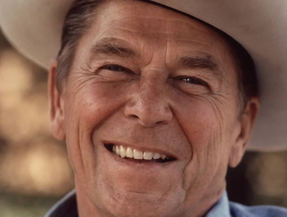 Dennis Quaid Discusses "Reagan" and New Gospel Album "Fallen: A Gospel Record for Sinners"